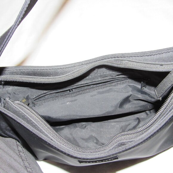 Vintage Y2K Guess Black Nylon Shoulder Baguette Mini Bag Shoulder Purse - Picture 4 of 5